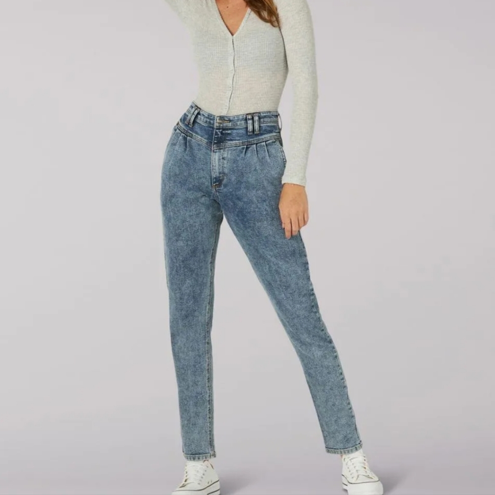 💙NWT Lee Modern Vintage High Rise No Stretch, Pleated Mom Jean, Acid Wash, 29